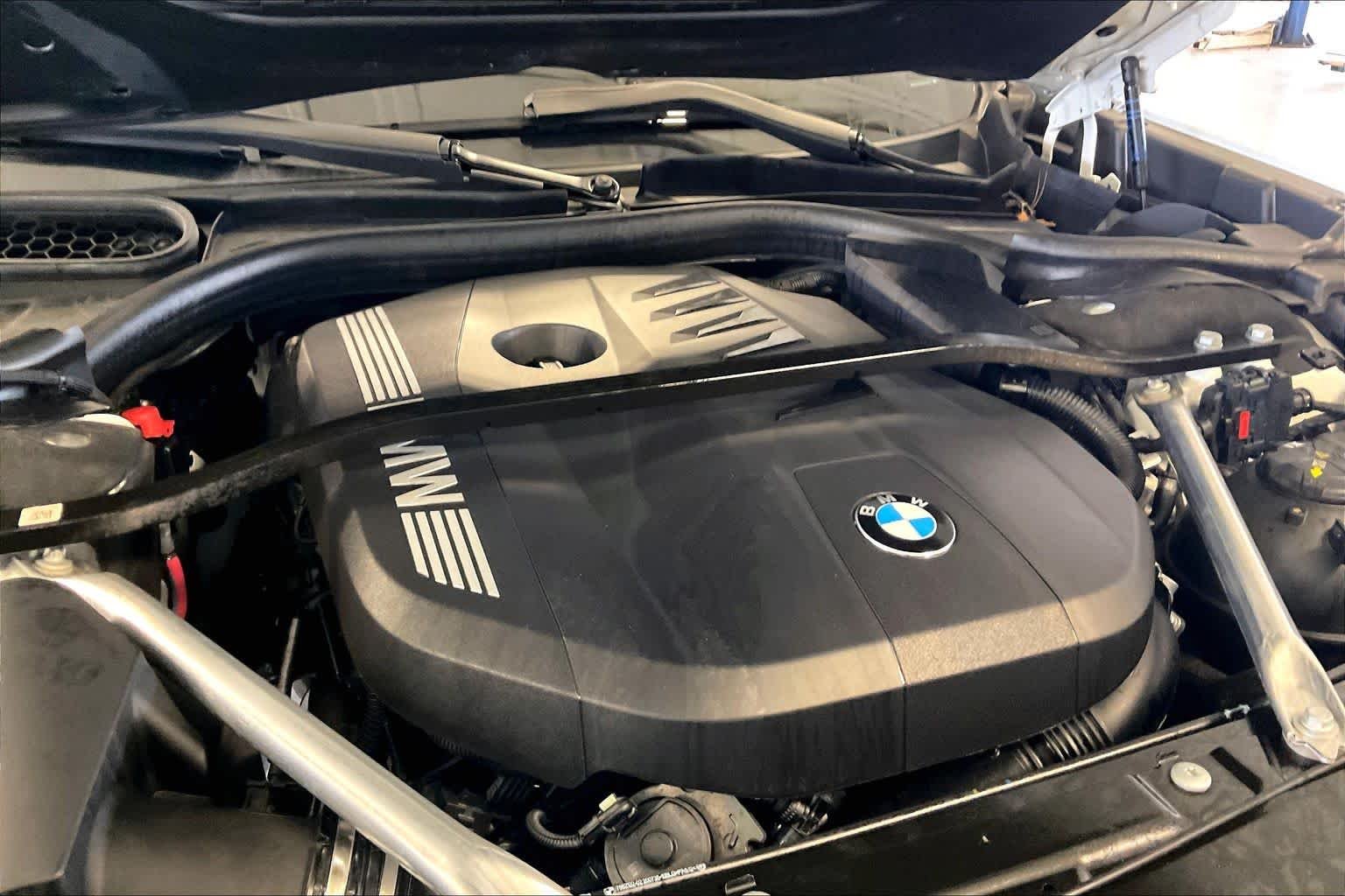 Used 2026 Alpine White BMW 740i image 29