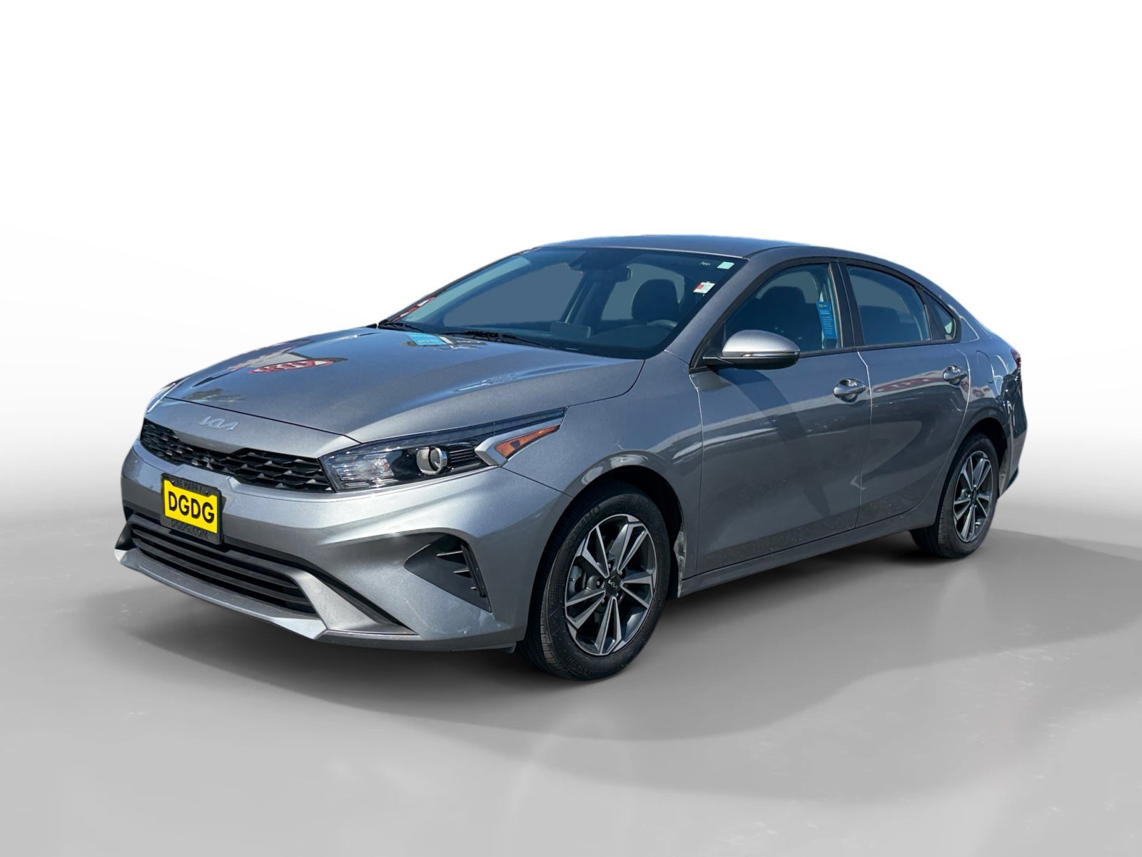 2024 Kia Forte LXS AT's photo