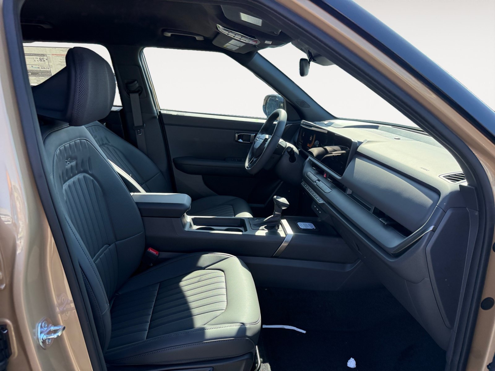 New 2027 Terrain Brown / Black Roof Kia X-Line S image 19
