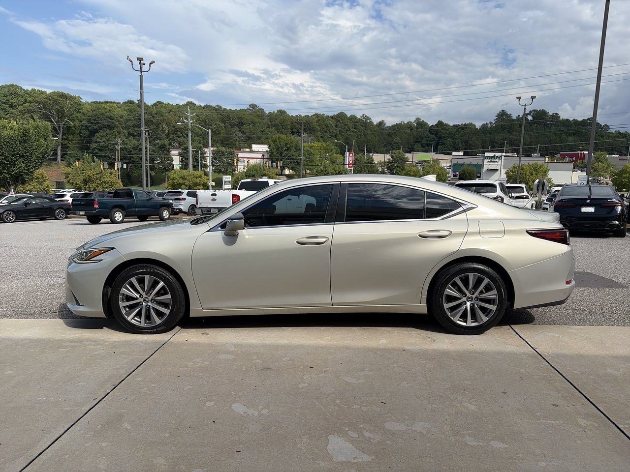 Used 2019 Moonbeam Beige Met Lexus ES 350 image 5