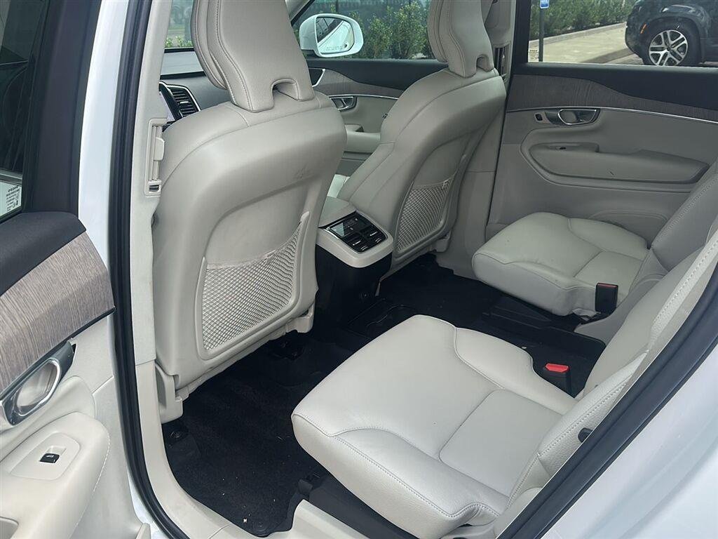 Used 2024 Crystal White Metallic Volvo Plus Bright Theme image 7