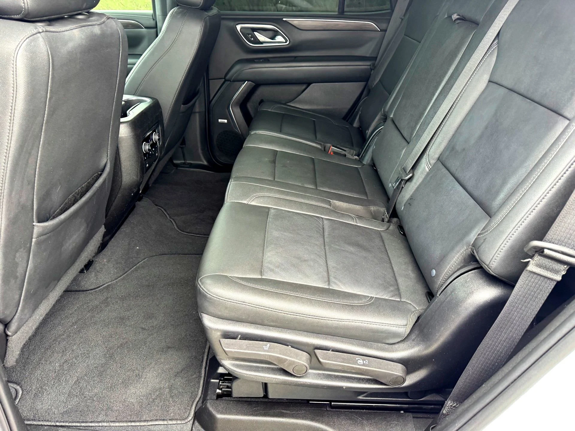 Used 2023 Summit White Chevrolet LT image 19