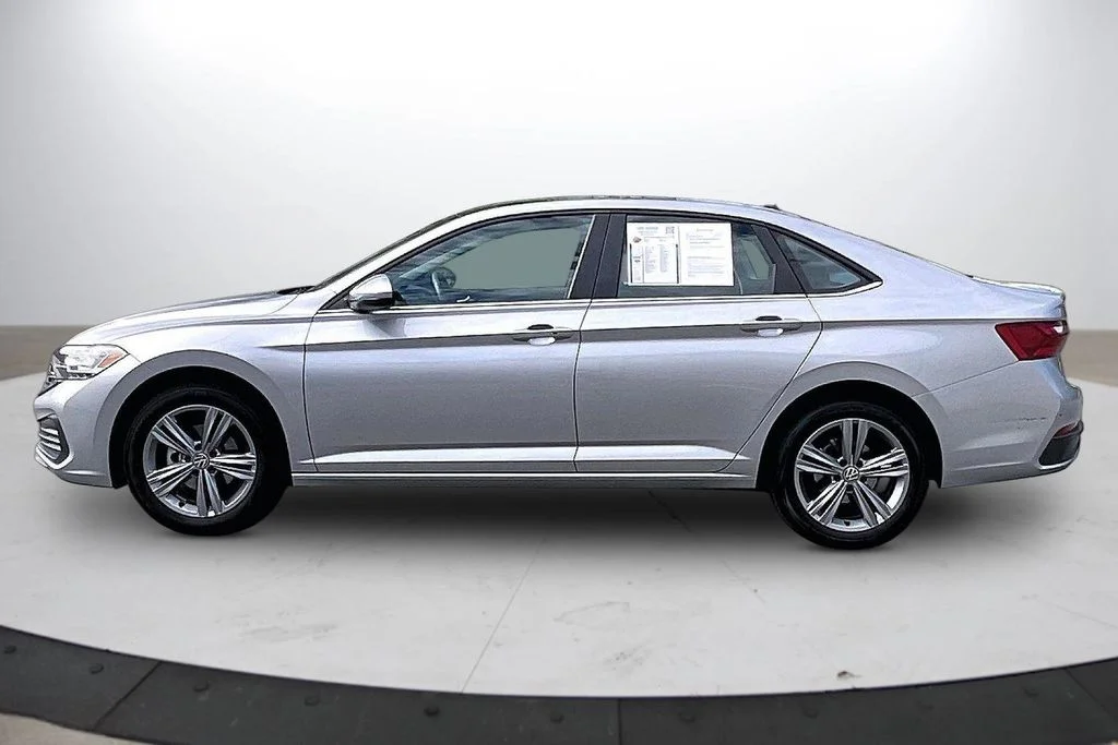 Used 2024  Volkswagen 1.5T SE image 6