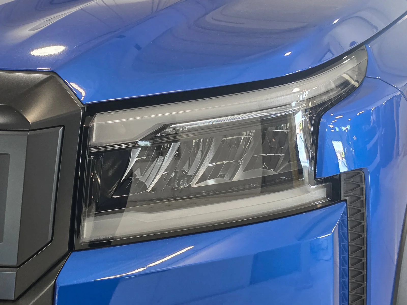 New 2027 Blue Nissan PRO-4X image 14