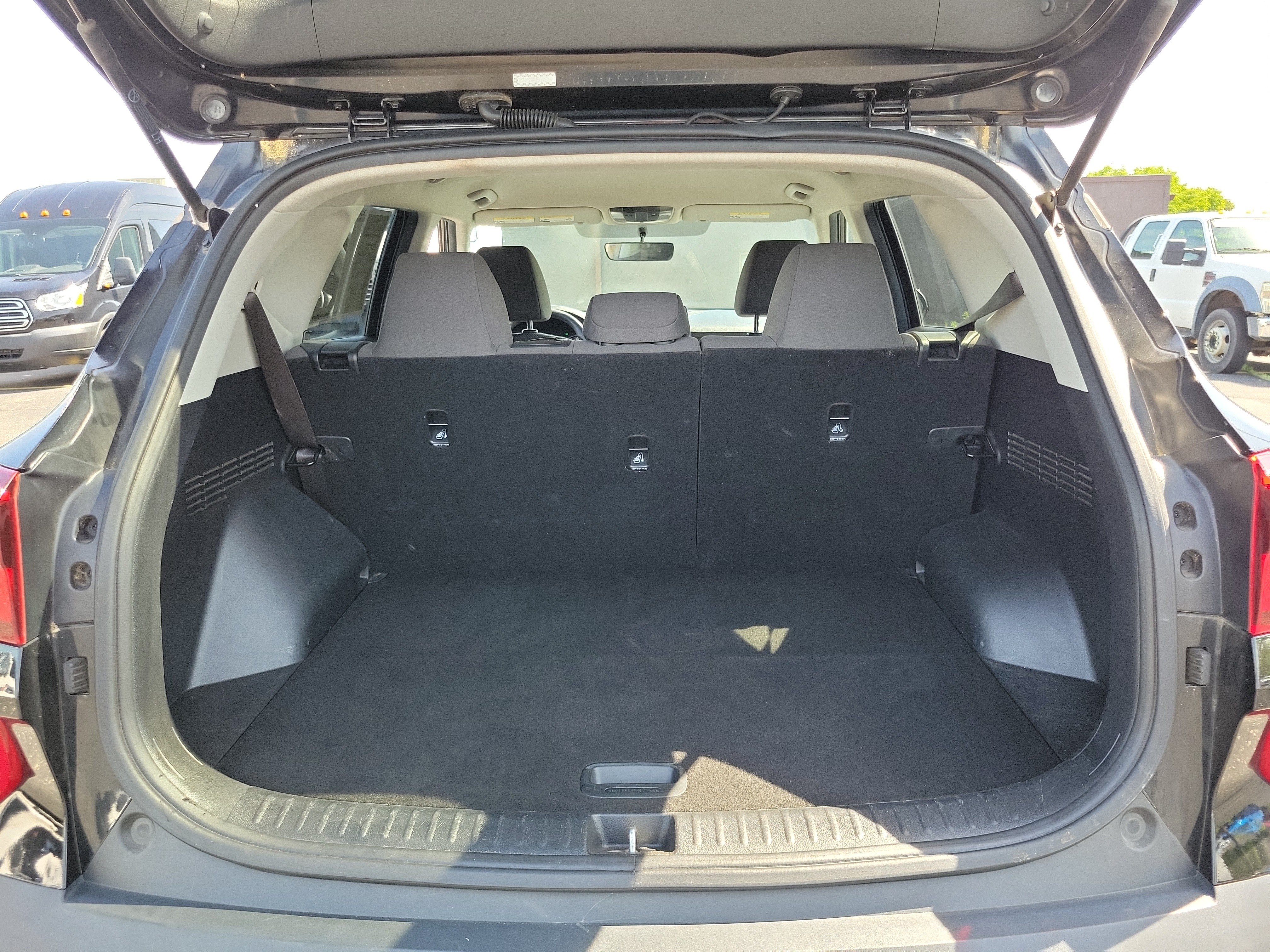Used 2021 Black Kia LX image 8