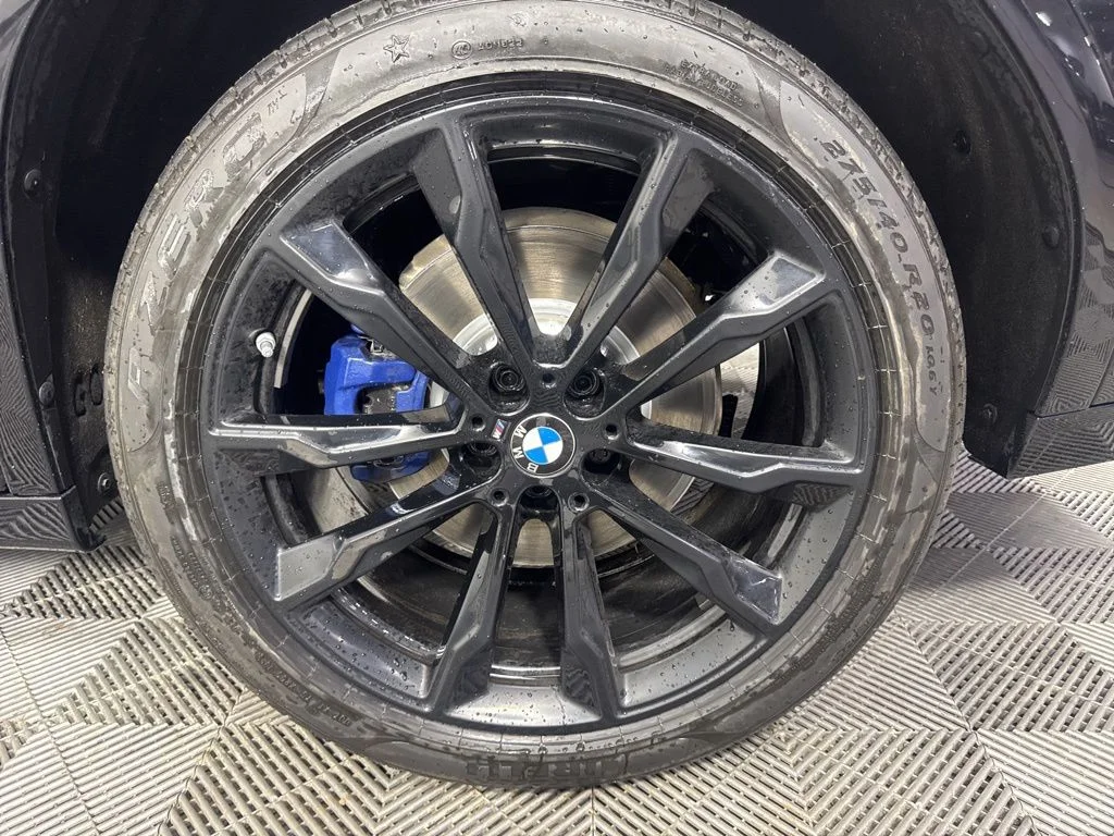 Used 2024 Black BMW M40i image 11