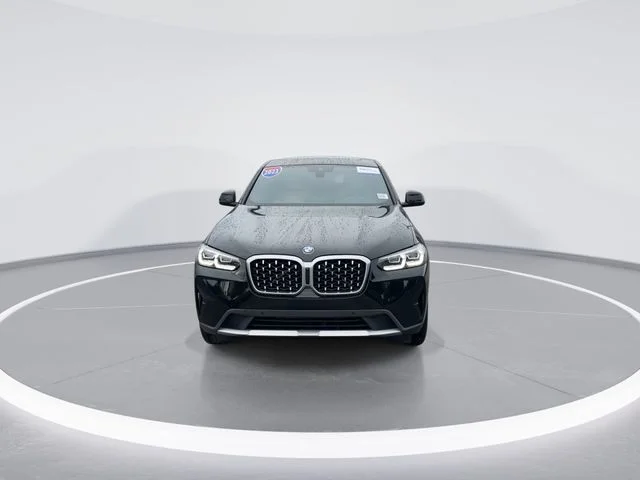 Used 2023 Black BMW xDrive30i image 2