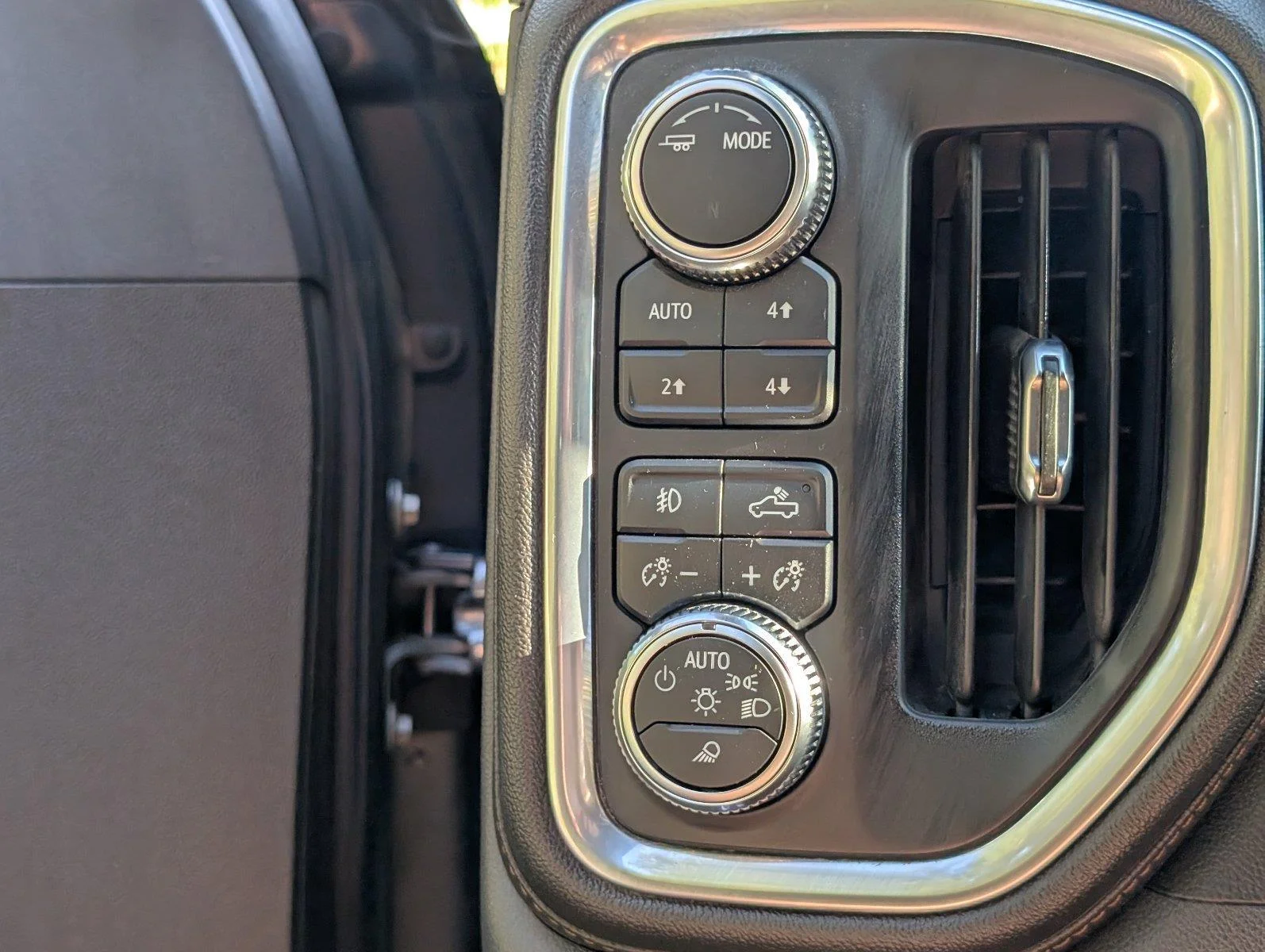 Used 2021 SATIN STEEL METALLIC GMC AT4 image 31