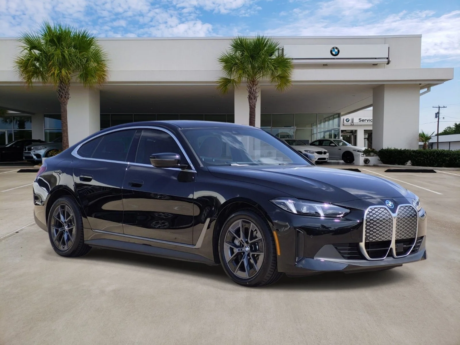 Certified Used 2025 Jet Black BMW xDrive40 image 3