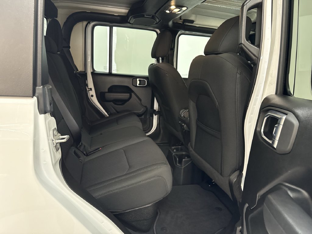 Used 2022 Bright White Clearcoat Jeep Sport image 16