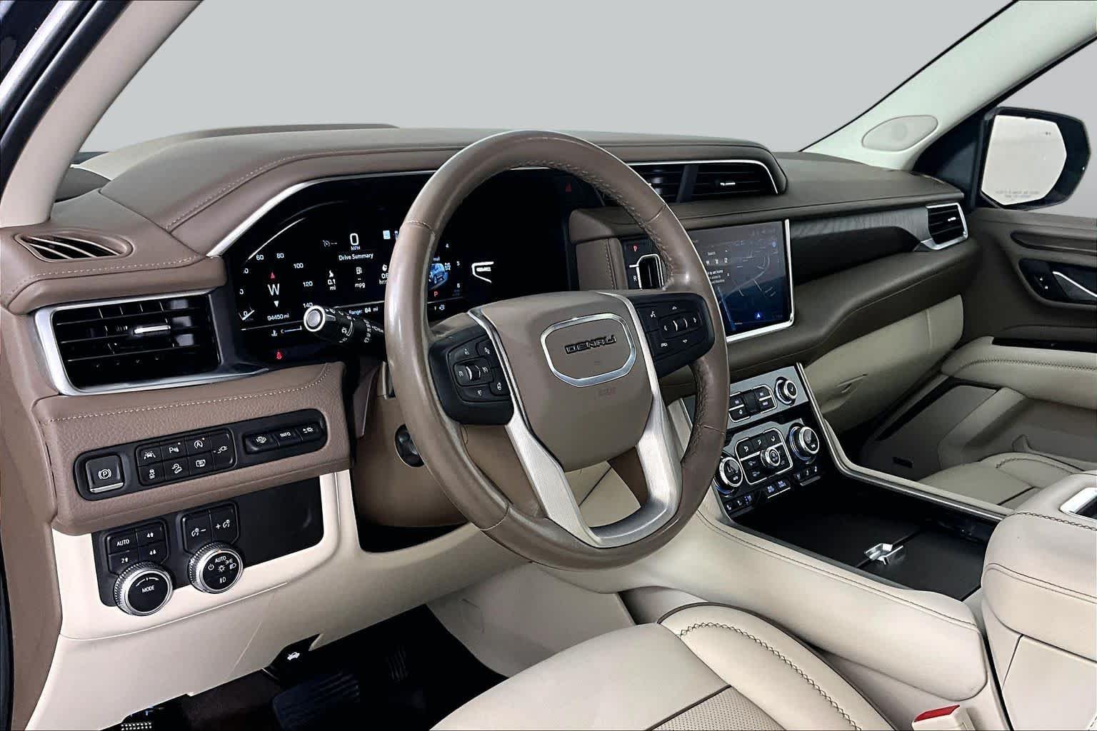 Used 2022 ONYX BLACK GMC Denali image 17