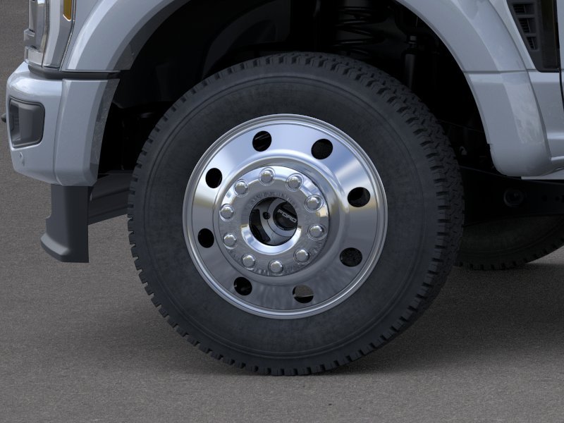 New 2026 Glacier Gray Metallic Tri-Coat Ford F-450® Platinum® image 20