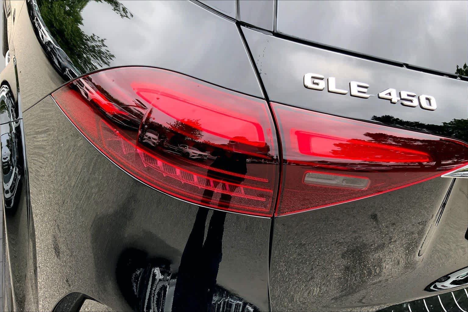 New 2026 Black Mercedes-Benz GLE 450 image 18