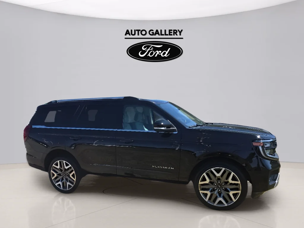 Used 2025 Black Metallic Ford Platinum image 4