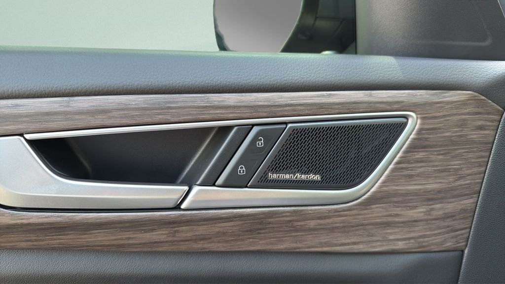 2026 Volkswagen Atlas SEL Premium R-Line - Photo 37