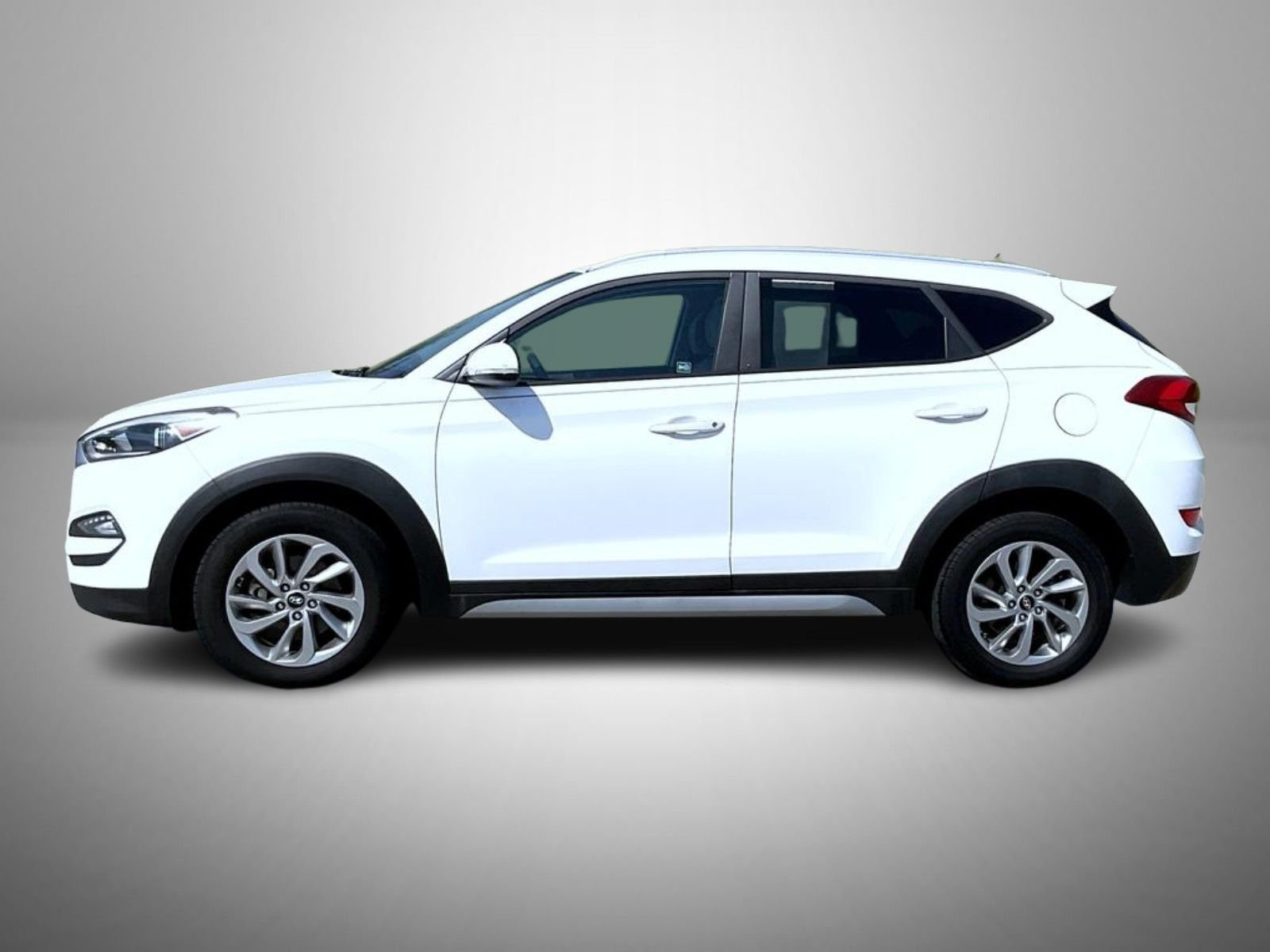Used 2017 White Hyundai Eco image 8