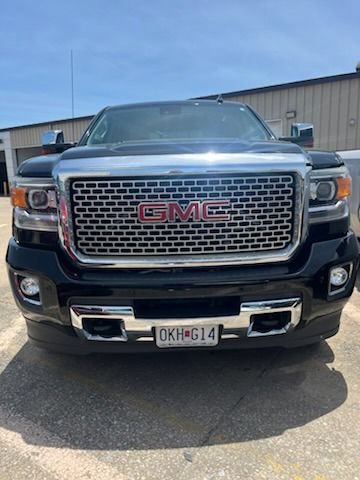 2015 GMC Sierra 4WD Crew Cab Short Box's photo