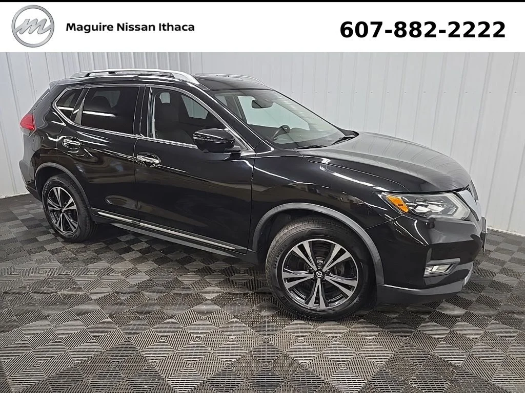 Used 2017 Black Nissan SL image 8