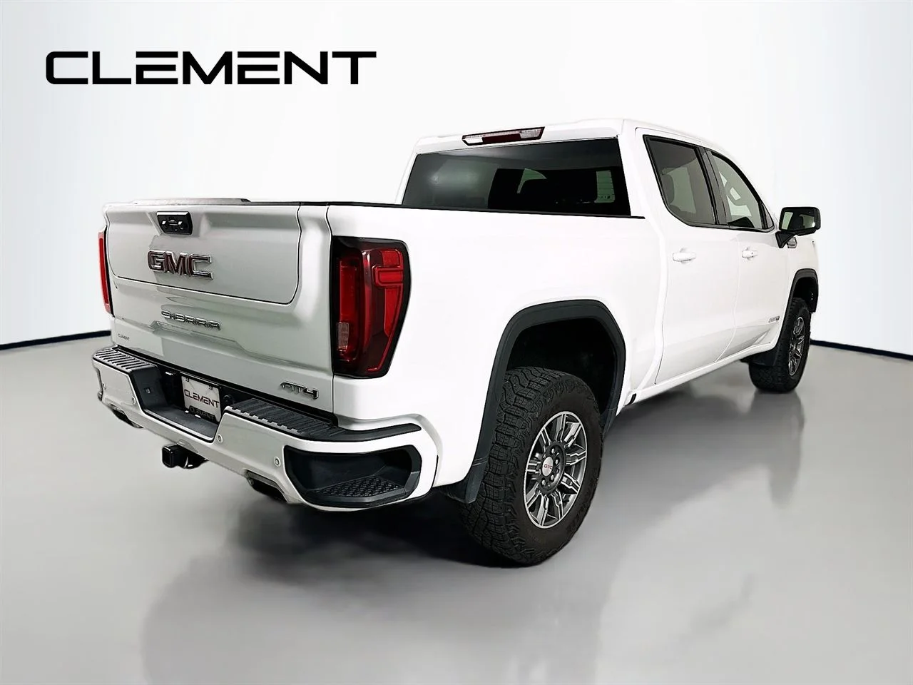 Certified Used 2025 Summit White GMC AT4 image 7