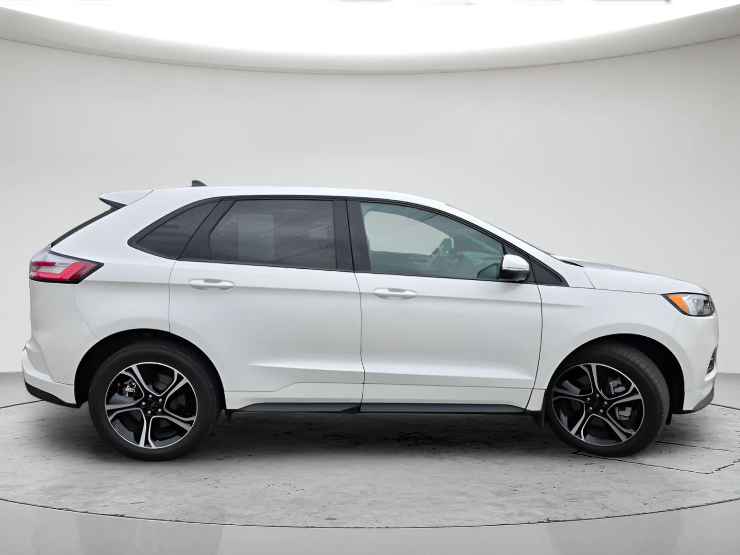 Used 2023 White Ford ST image 5