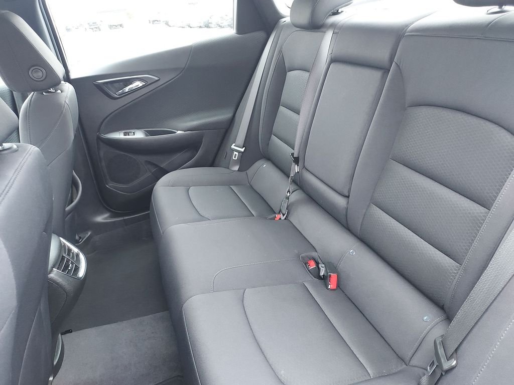 Used 2024 White Chevrolet LT image 29