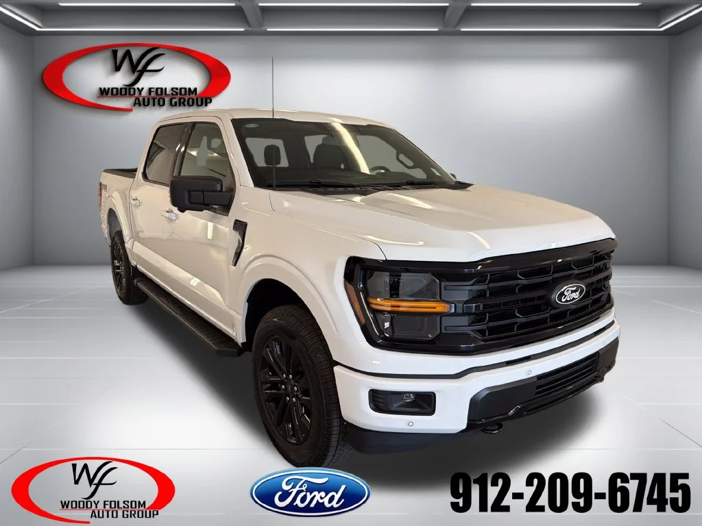 New 2026 White Ford XLT image 1