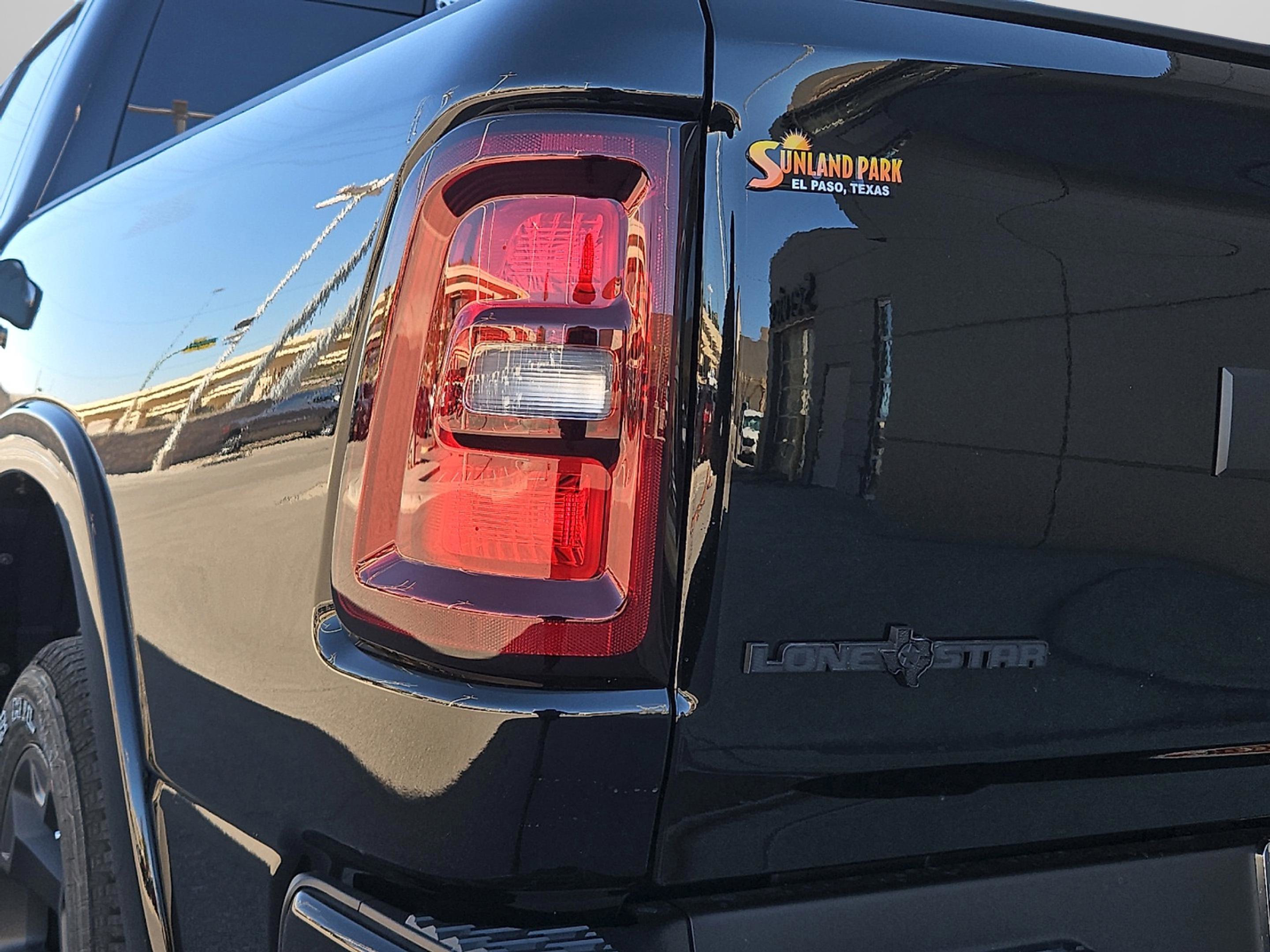 New 2026 Diamond Black Crystal Pearl-Coat Exterior Paint RAM Lone Star image 8