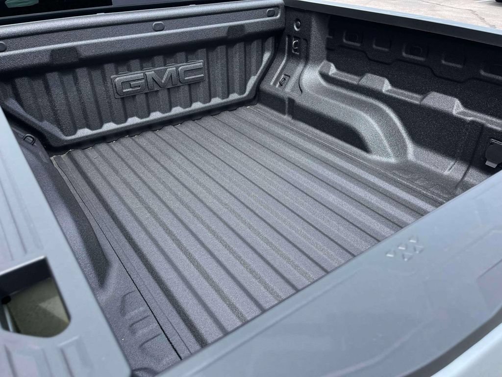 New 2026 Sterling Metallic GMC Elevation image 11