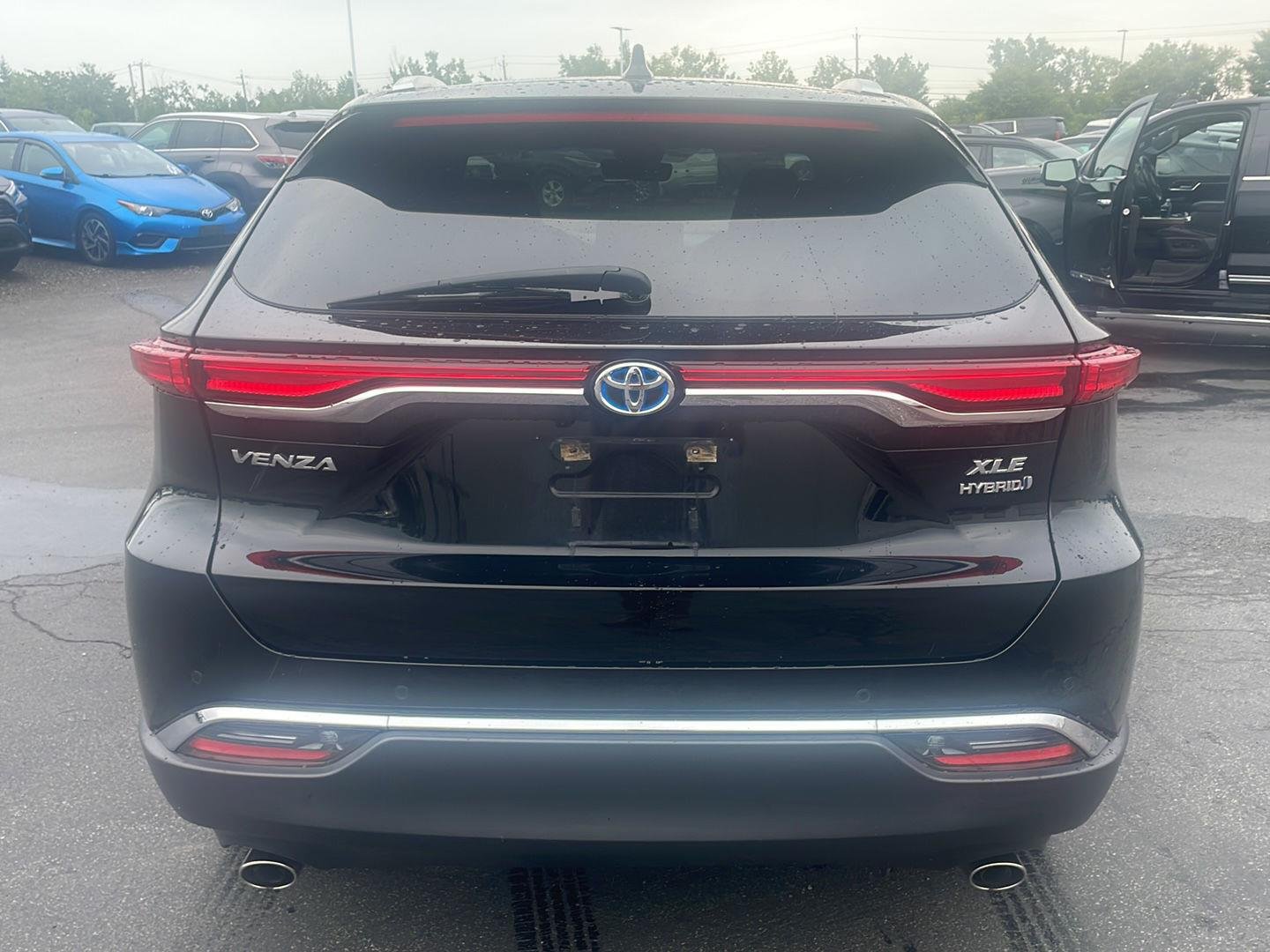 Used 2021 Black Toyota XLE image 14