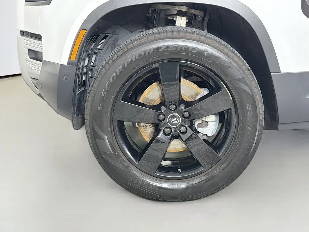Certified Used 2024 White Land Rover S image 33