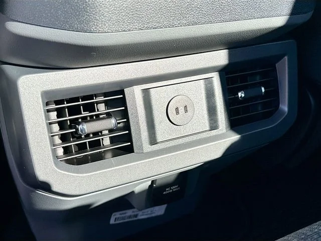 New 2026 Oxford White Ford XLT image 17