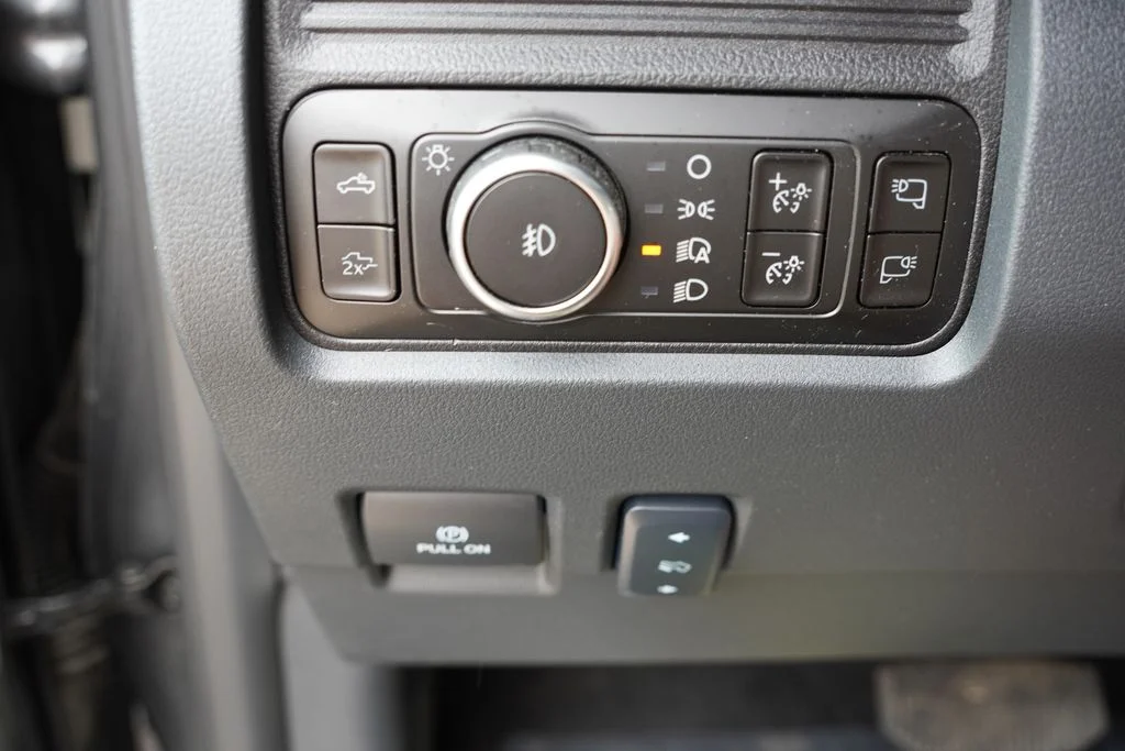Used 2026 Gray Ford Lariat image 29