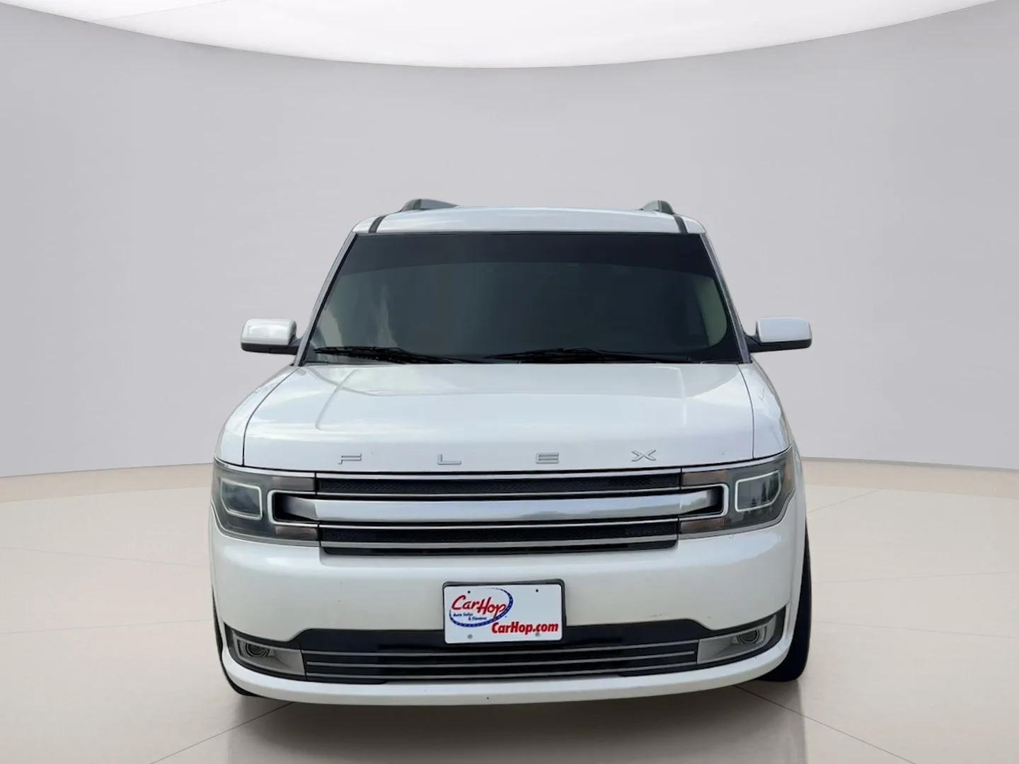 Used 2013 White Ford LIMITED image 9