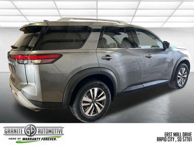 Used 2025 Gray Nissan SL image 6