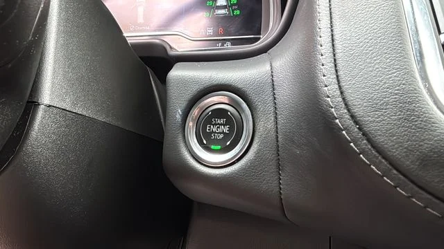 Used 2024 White Chevrolet Z71 image 29