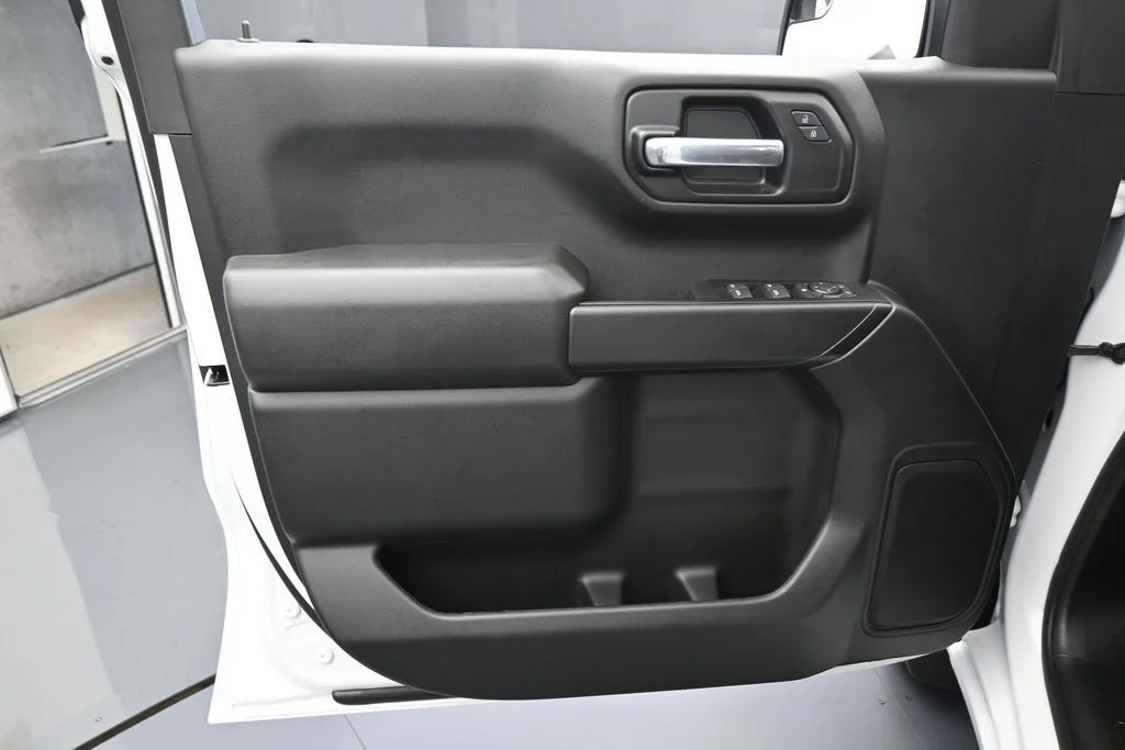 Used 2026 Summit White Chevrolet WT image 12