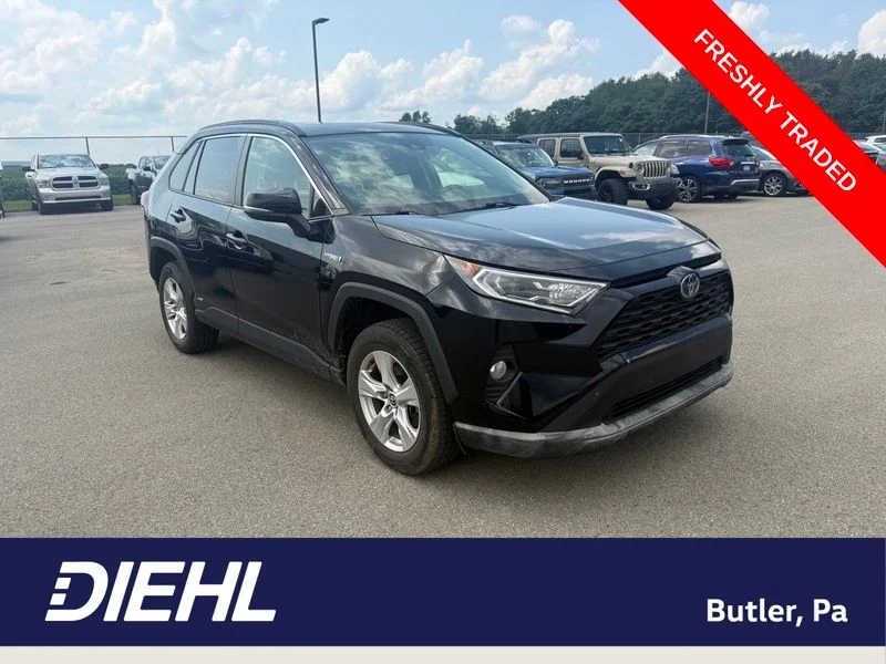 Used 2021 Black Toyota XLE image 1