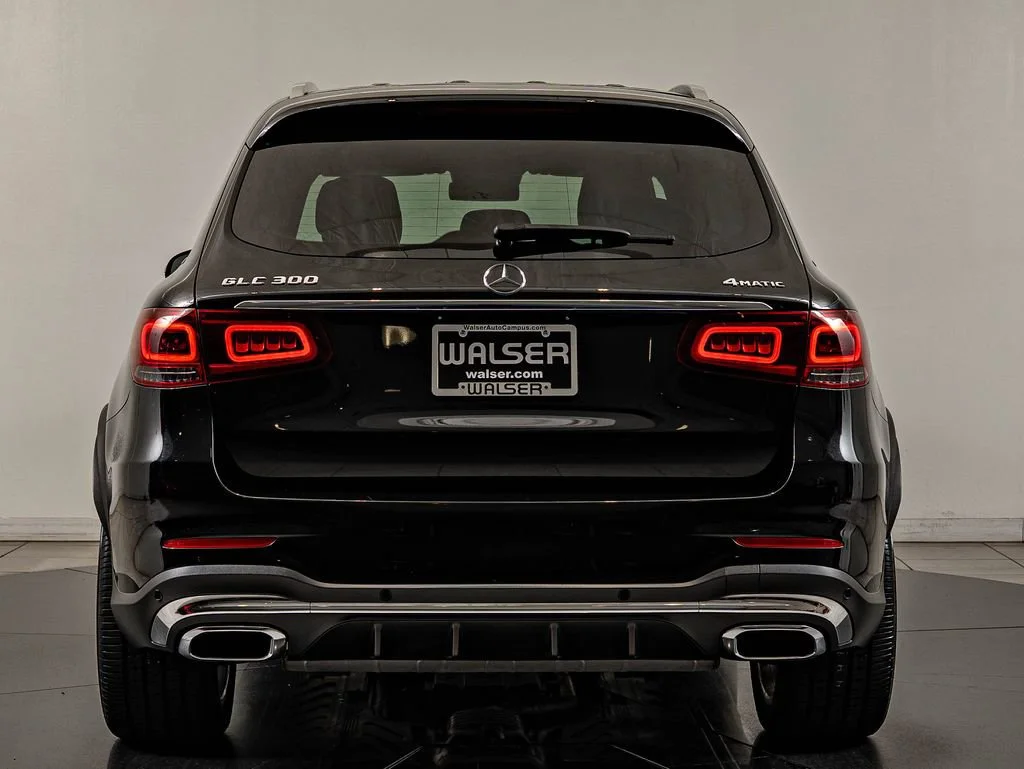 Used 2022 Black Mercedes-Benz GLC 300 image 6
