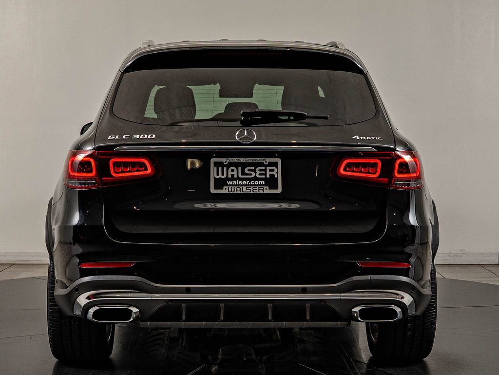 Used 2022 Black Mercedes-Benz GLC 300 image 6
