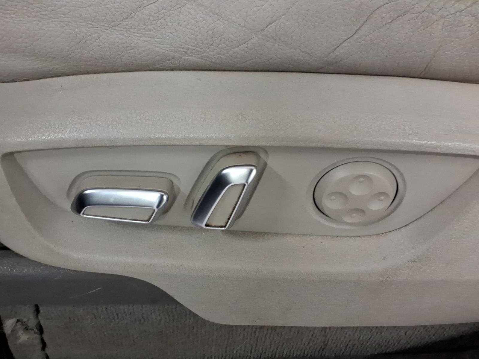 Used 2013 Gray Audi 3.0L TDI Prestige image 15