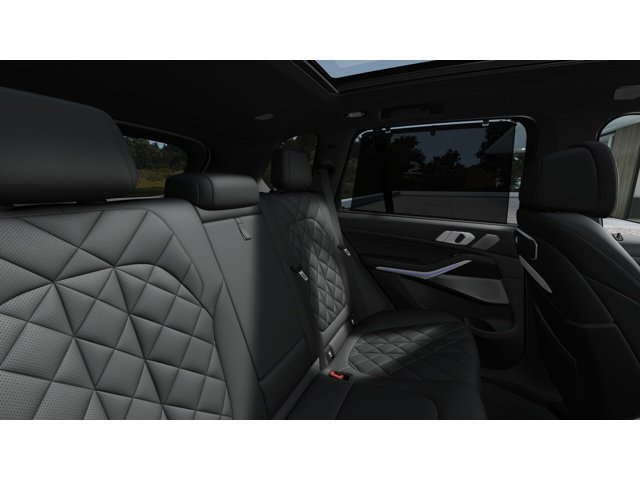 2026 BMW X5 M60i - Photo 12