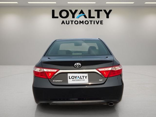 Used 2015 Black Toyota LE image 4