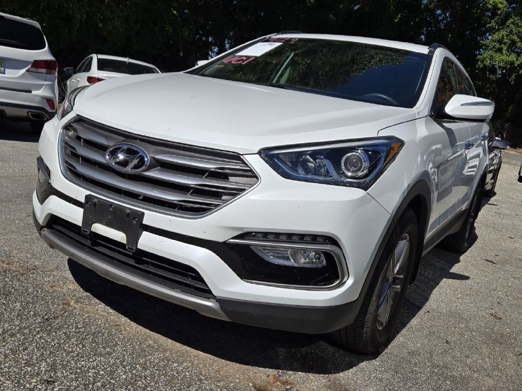 Used 2017 White Hyundai 2.4 Base image 5