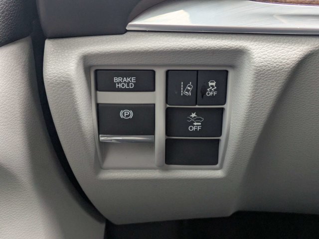 Used 2018 White Acura 3.5L image 25