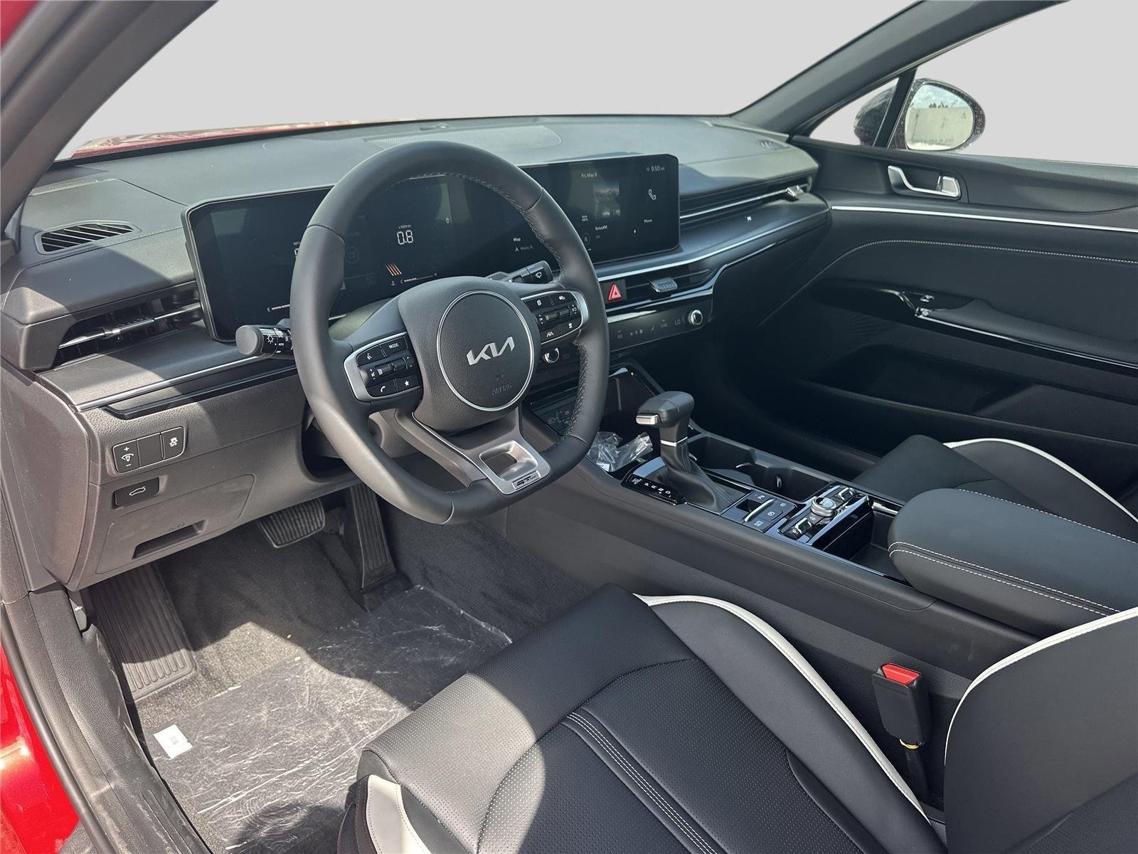 2025 Kia K5 GT-Line - Photo 8
