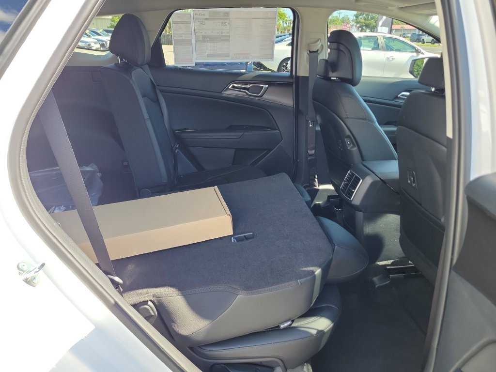 New 2026 Glacial White Pearl Kia EX image 12