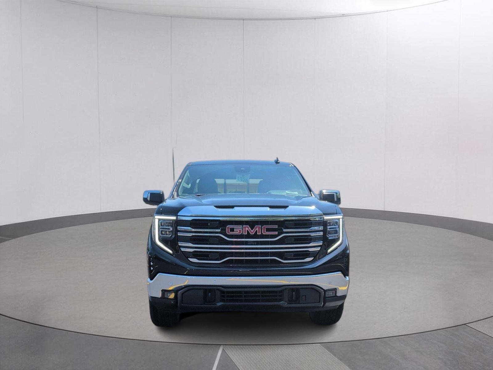 New 2026 Onyx Black GMC SLT image 10