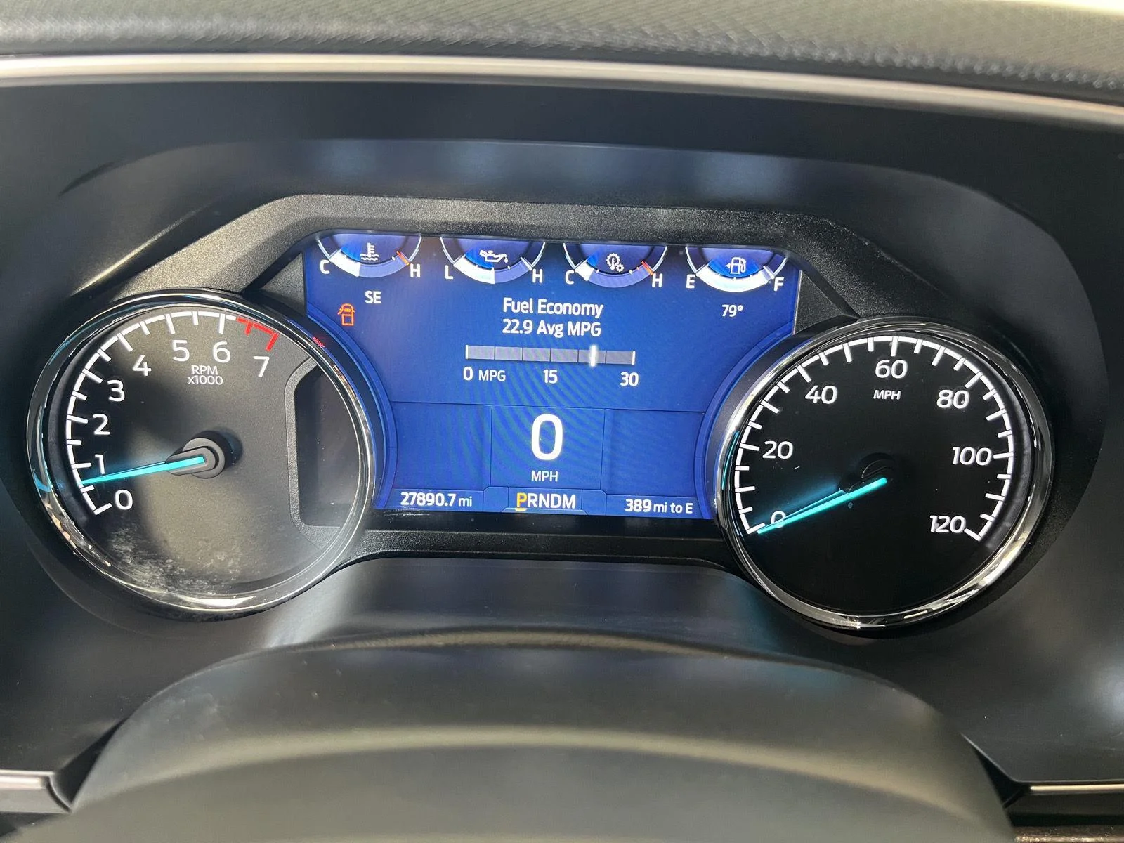 Used 2022  Ford XL image 10