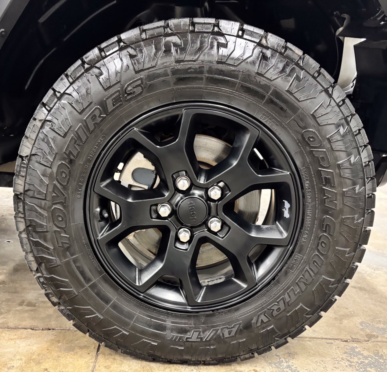 Used 2020 White Jeep Unlimited Sport S image 8
