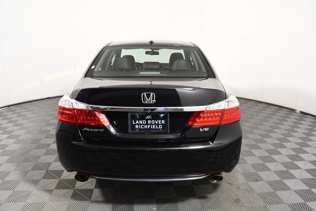 Used 2015 Crystal Black Pearl Honda EX-L image 6